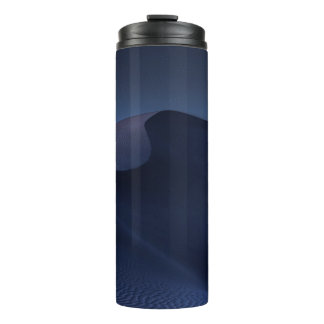 WÜSTE TÄGLICH UNTER BLAUEM HIMMEL THERMOSBECHER