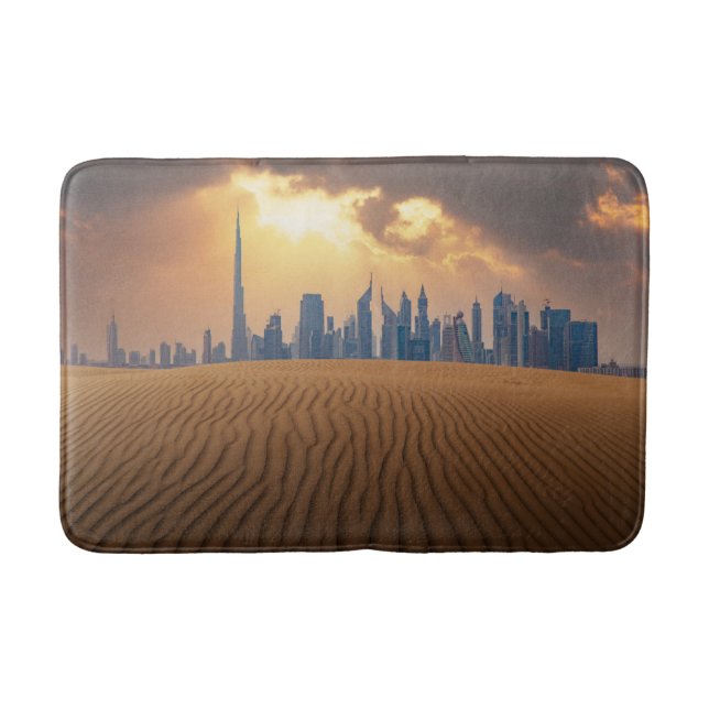 Wüsten | Dubais Skyline View von Sand Dune Badematte (Vorderseite)
