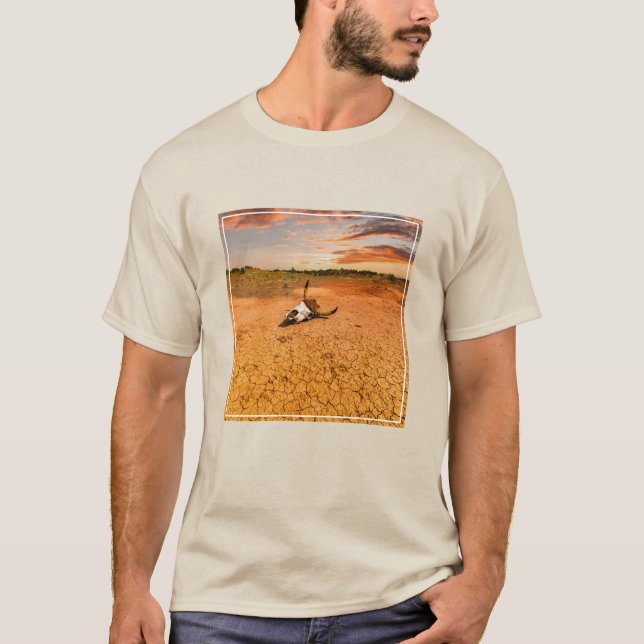 Wüsten | Wüste mit Kuhschädel T-Shirt (Vorderseite)
