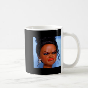 Wütendes angewidertes schwarzes Puppengesicht Meme Kaffeetasse