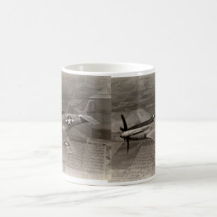 WWII P-51 Mustang im Flug Tasse