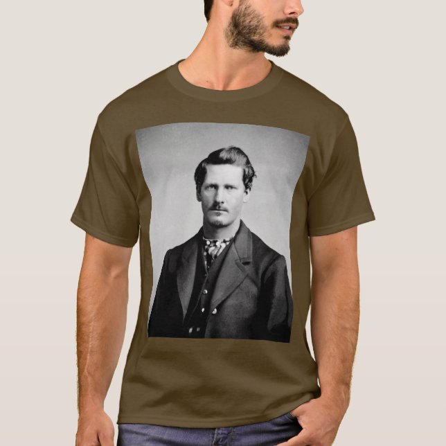 Wyatt Earp: Lawman, Gunfighter, Saloon Keeper T-Shirt (Vorderseite)