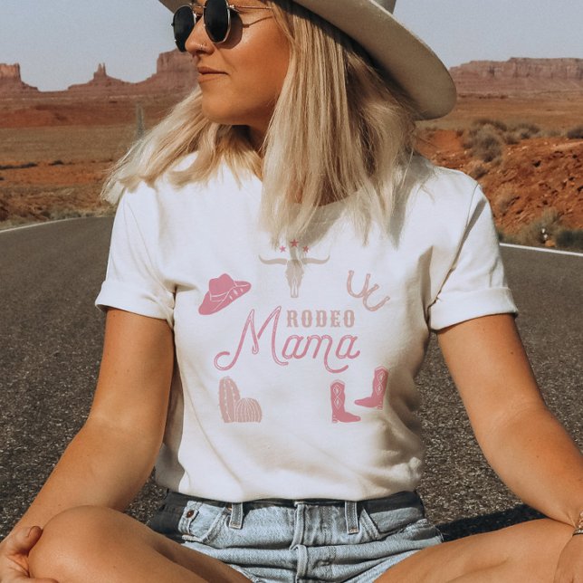 WYNONA Blush Pink Cowgirl Rodeo Mama T-Shirt (Von Creator hochgeladen)