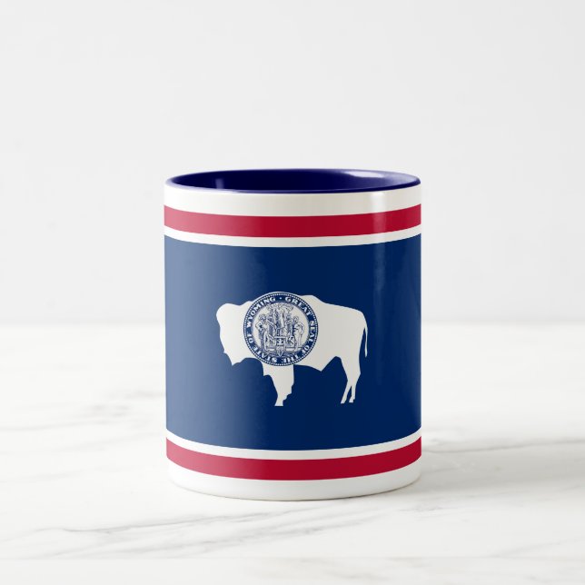 Wyoming State Flag Zweifarbige Tasse (Mittel)