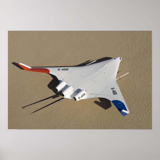 X-48B Blended Wing Body Unbemanntes Luftfahrzeug 2 Poster (Vorne)