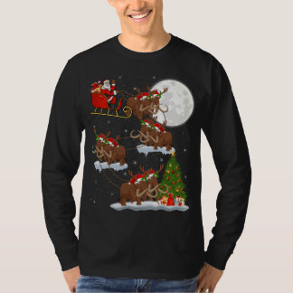 Xmas Lighting Tree Santa Riding Wooly Mammoth Chr T-Shirt