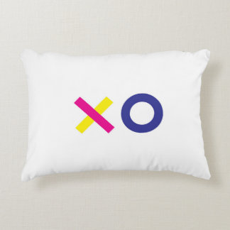 XO Throw Pillow Dekokissen