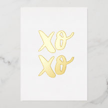XO. Valentinstag umarmt und küsst. Gold modern