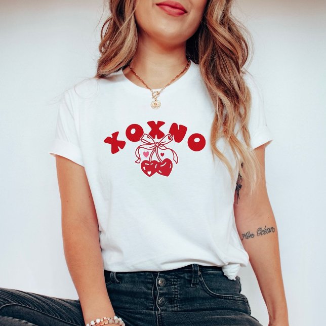 XOXNO Funny Anti Valentine Red Pink Heart Cherry T-Shirt (Von Creator hochgeladen)