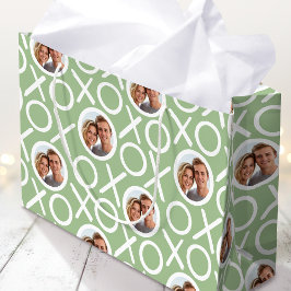 XOXO Hugs & Kisses 2 Custom Photo Green Modern Große Geschenktüte