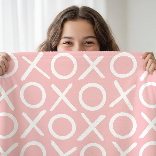 XOXO Hugs & Kisses Pastel Pink Modern Pattern Fleecedecke (Von Creator hochgeladen)