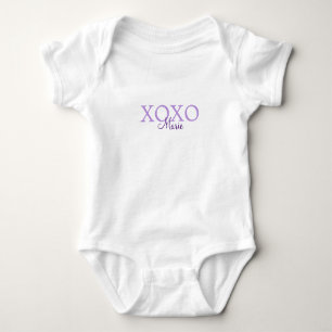 Xoxo valentin Tag hinzufügen Name lila Pastel mini Baby Strampler