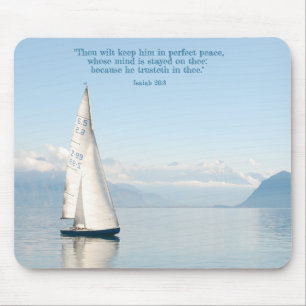 Yacht auf Calm Waters Mousepad