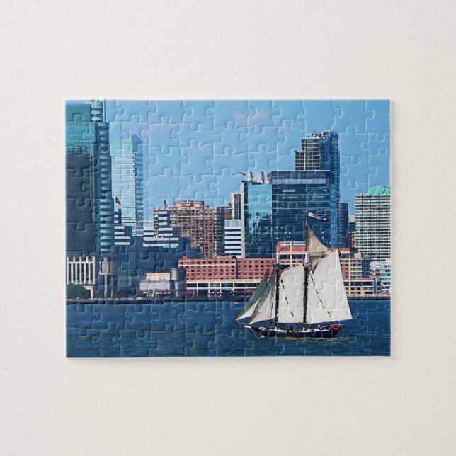 Yacht gegen Manhattan Skyline Puzzle (Horizontal)
