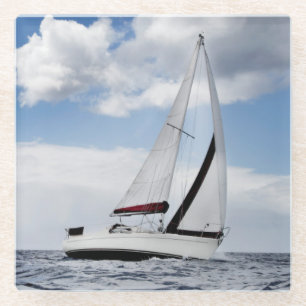 Yacht-Segeln in der hohen See Glasuntersetzer