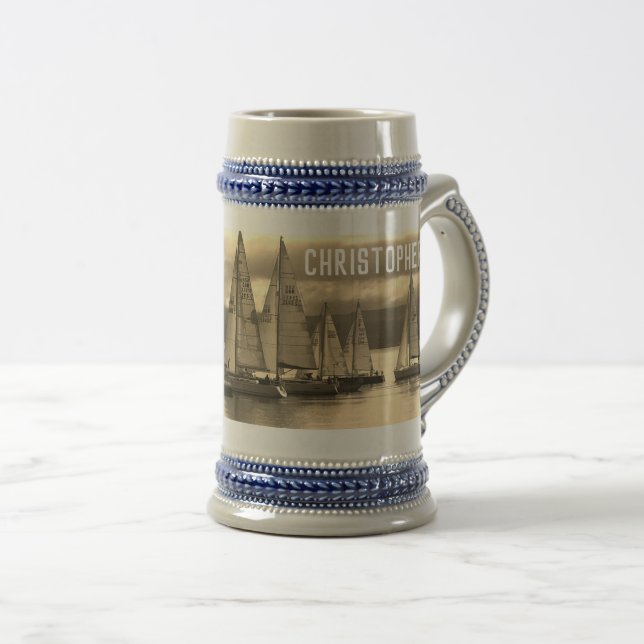 Yachten mit Sepia-Effekt. Name hinzufügen. Bierglas (VorderseiteRechts)