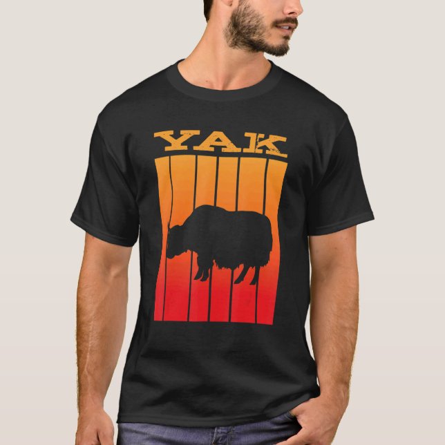 Yak Shadow Silhouette bei Sonnenuntergang T-Shirt (Vorderseite)