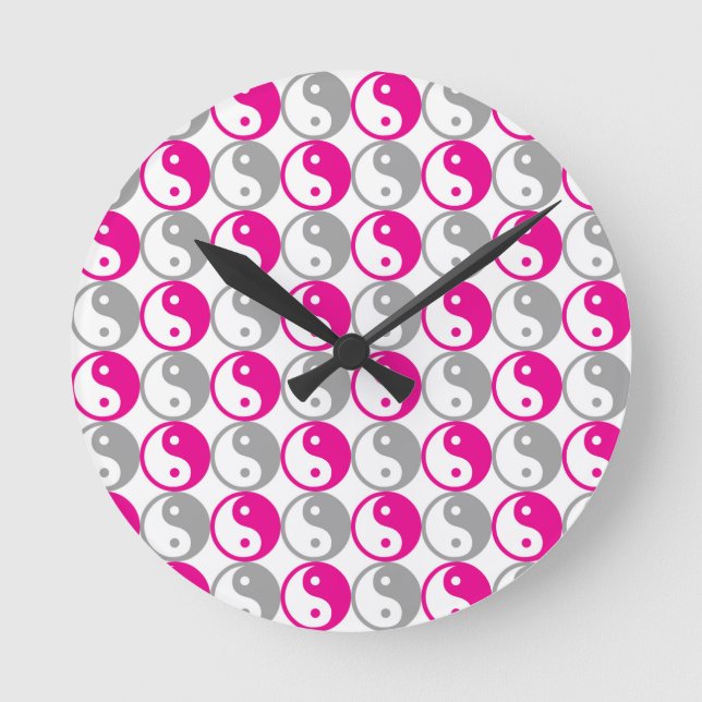Yang-Muster in Grau und Rosa Runde Wanduhr (Vorderseite)