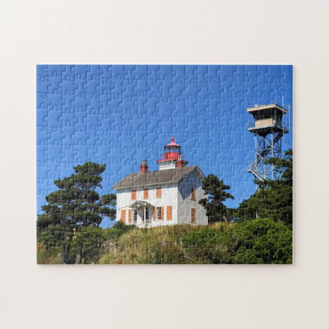 Yaquina Bay Lighthouse, Newport, Oregon Puzzle (Horizontal)