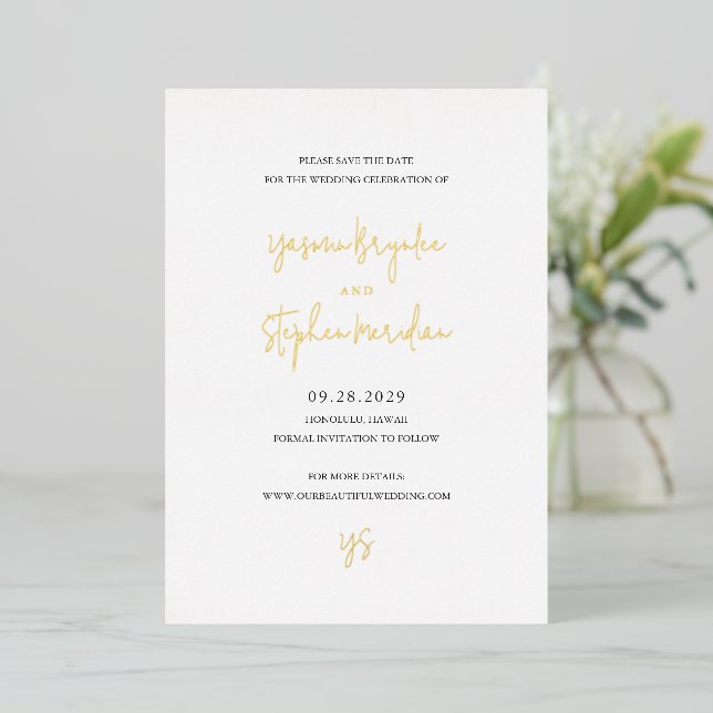 Yasmin Moderne Hochzeit Save the Date Folieneinladung (Stehend vorne)