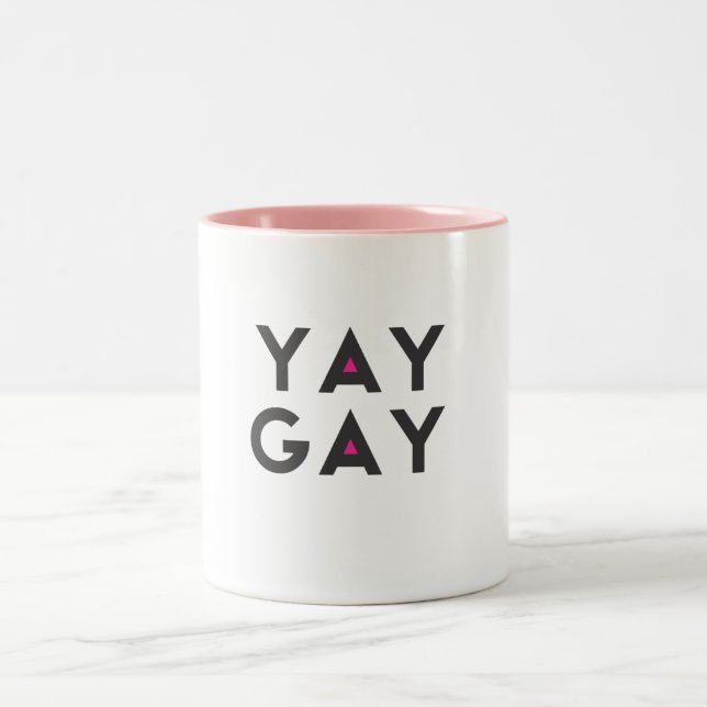 YAY HOMOSEXUELL-Tasse! Zweifarbige Tasse (Mittel)