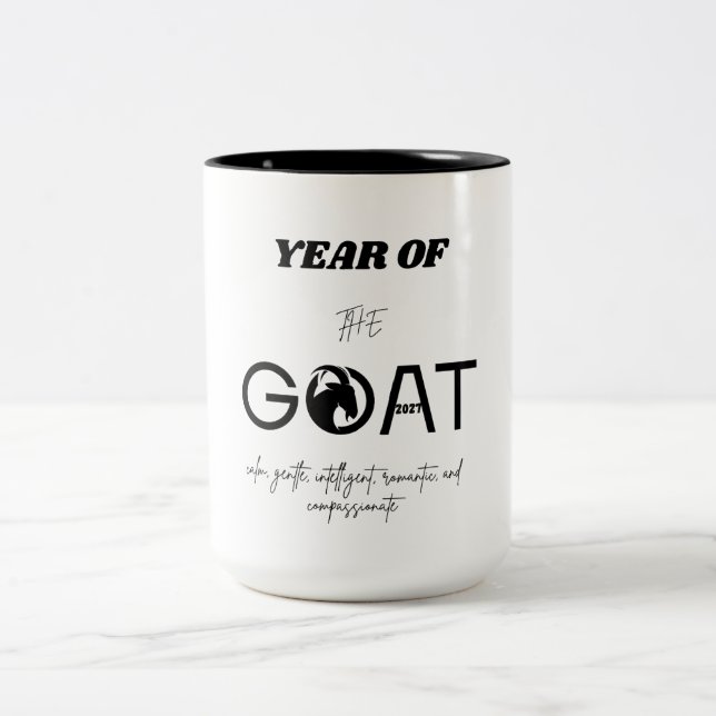 Year of the Goat 2027 with Characteristics Zweifarbige Tasse (Mittel)