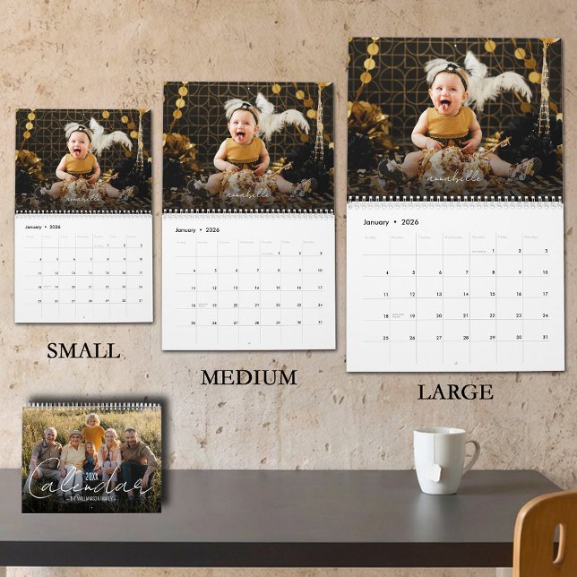 Yearly Family Photo Kalender (MEDIUM SIZE selected on this custom family photo calendar, choose small or large when ordering)