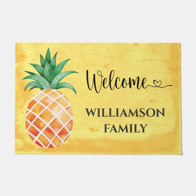 Yellow Aloha Island Ananas Mit Monogramm Fußmatte (Vorderseite)