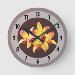Yellow and Maroon Orchids Brassolaeliocattleya Runde Wanduhr