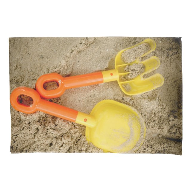 Yellow and Orange Sand Toys Beach Art Kissenbezug (Vorderseite)