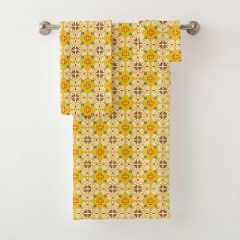 Yellow and white patterned floral  badhandtuch set