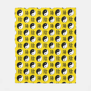 Yellow Background Chinesisches Yinyang-Muster Fleecedecke