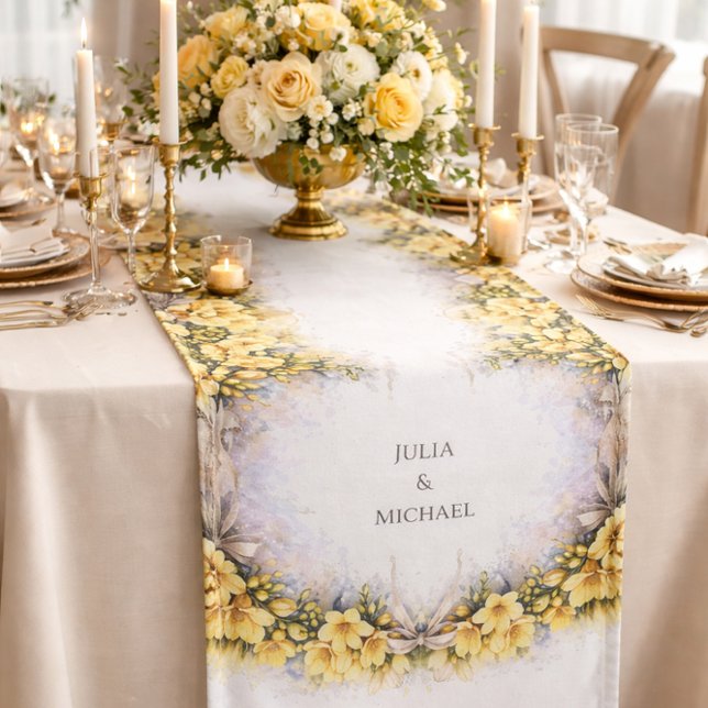 Yellow Botanical Wreath Wedding Decor Newlyweds Großer Tischläufer (Von Creator hochgeladen)