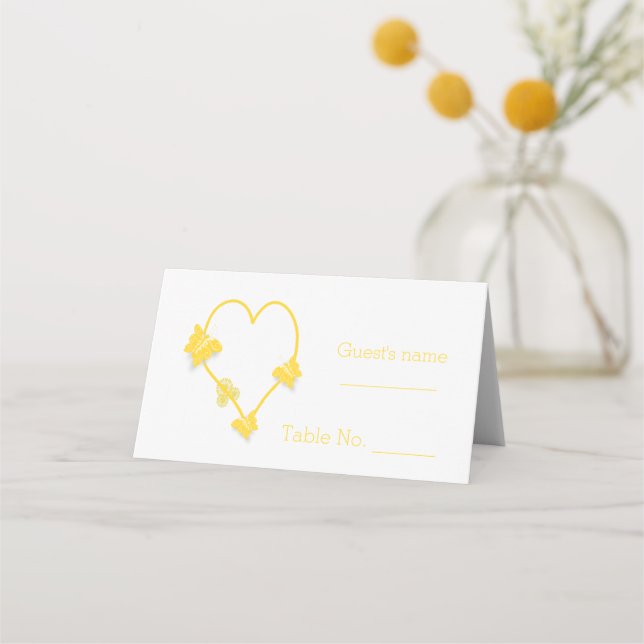 Yellow Colored Butterfly Heart Design Wedding Platzkarte (Vorderseite)