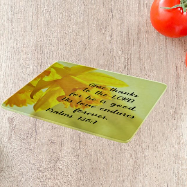 Yellow Daffodils Scripting Cutting Board Schneidebrett (Von Creator hochgeladen)
