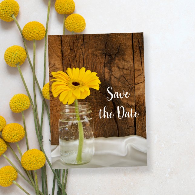 Yellow Daisy Mason Jar Barn Wedding Save the Date (Von Creator hochgeladen)