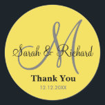 Yellow Danke, dass du Mongram Sticker hochzimmert<br><div class="desc">Initial Sticker mit Braut und Bräutigam Namen, Datum der Hochzeit und ein Dankeschön an Sie, um Ihre Dankbarkeit an Ihrem Hochzeitstag oder jedem besondere Anlass zum Ausdruck zu bringen. .Dieser Monogramm Hochzeitsaufkleber ist in gelber Farbe. Weitere Farben stehen für Sie zur Verfügung. Sie können auch Farbe und Schriftart anpassen, indem...</div>