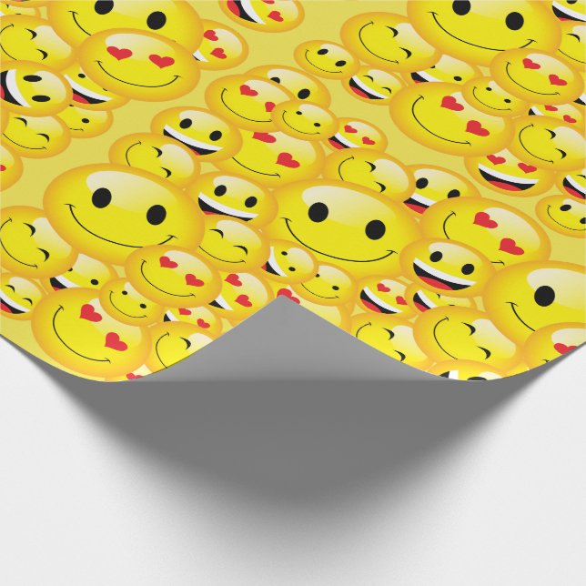 Yellow Face Happy Birthday Emoji Party Geschenkpapier (Ecke)