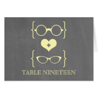 Yellow Geeky Glasses Chalkboard Tischnummer Card