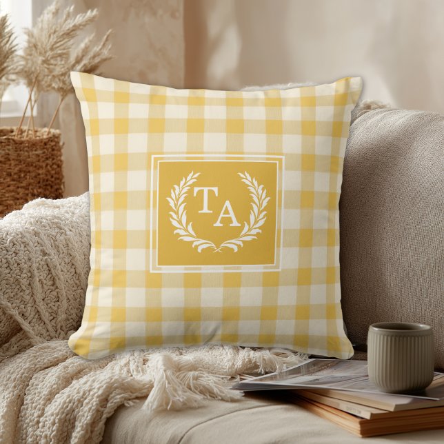 Yellow Gingham Monogram Wappen Kissen (Yellow Gingham Monogram Crest Throw Pillow)