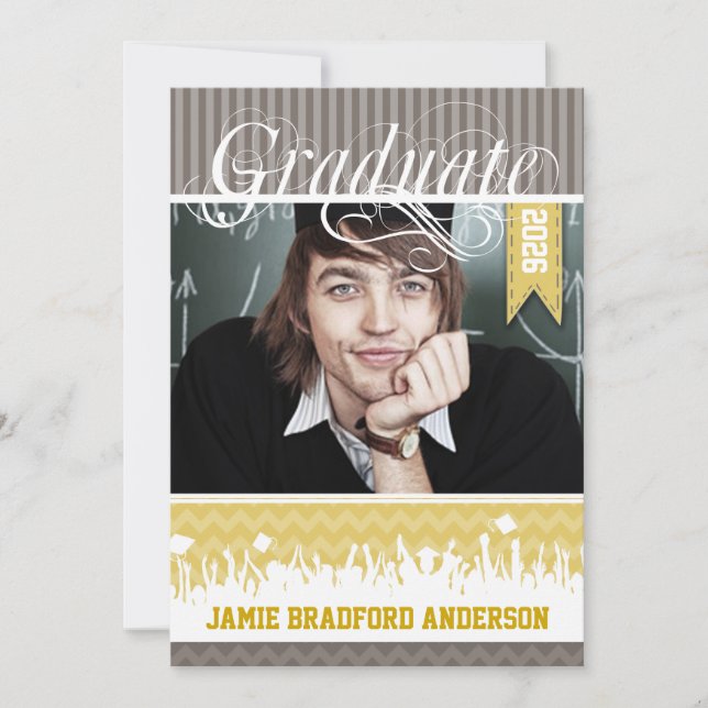 Yellow Gray Zig Zag Senior Picture Class Ankündigung (Vorderseite)