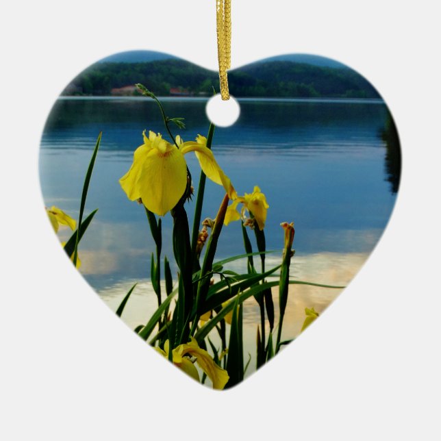 Yellow Iris am Lake Shore Keramikornament (Vorne)