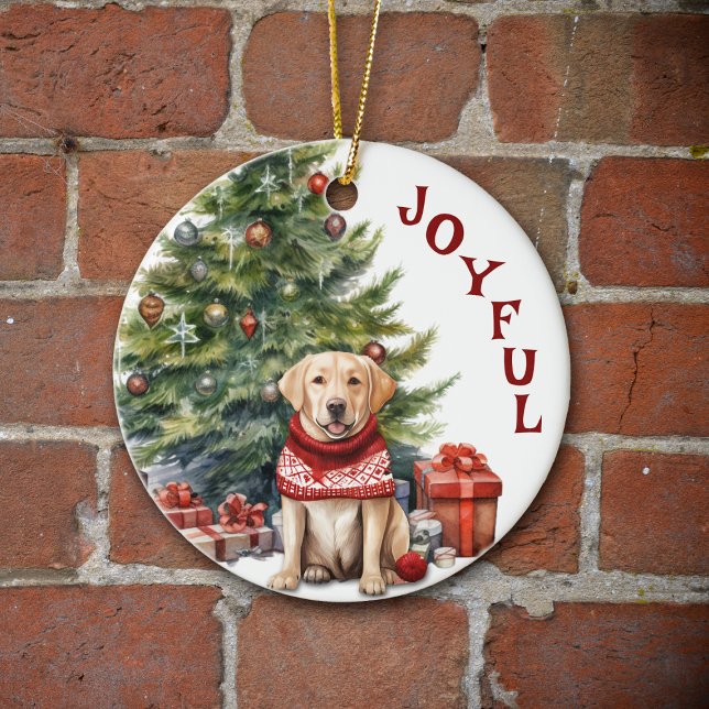 Yellow Labrador Retriever im Winter Sweater Keramik Ornament (Von Creator hochgeladen)