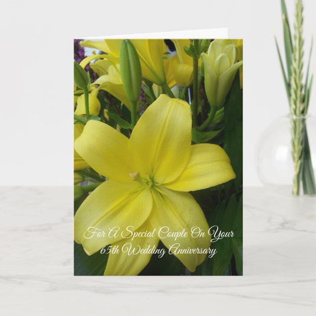 Yellow Lily Personalisiert 65. Hochzeitstag Karte (Vorderseite)