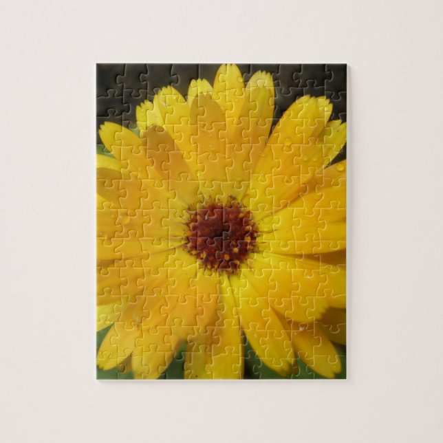 Yellow Marigold Macro Puzzle (Vertikal)