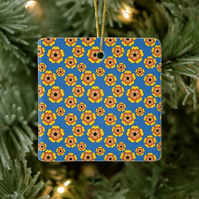 Yellow Orange Flowers Pattern Keramikornament (Baum)