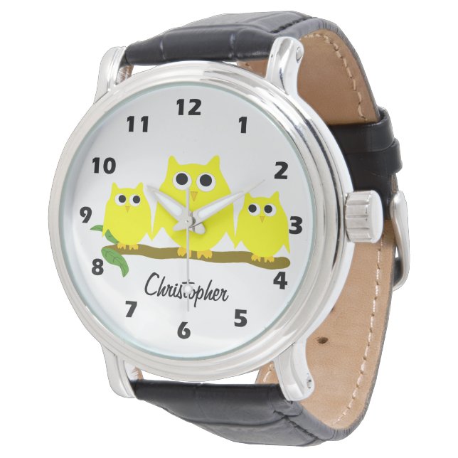 Yellow Owl Design Personalised Armbanduhr (Schrägansicht)