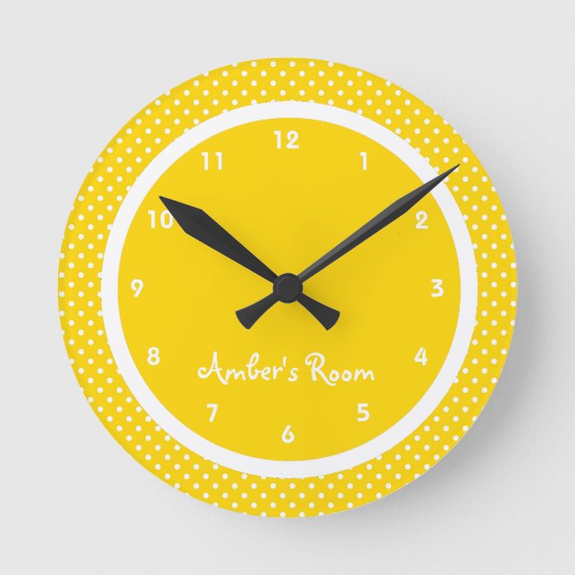 Yellow Polka Dot Kid's Bedroom Runde Wanduhr (Vorderseite)