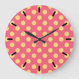 Yellow polka dots on coral große wanduhr