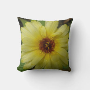 Yellow Raindrops Marigold Pillow Kissen